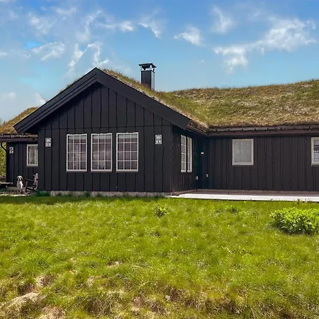 5 Bedroom Gorgeous In Holiday home