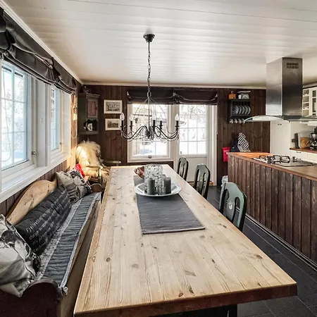 5 Bedroom Awesome In Semesterbostad